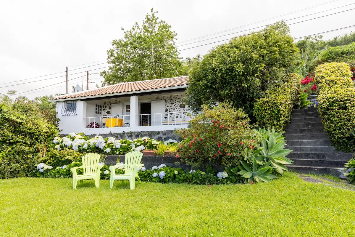 
											CASA ENCANTO