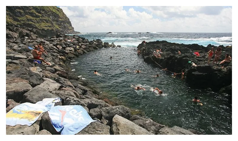 Ginetes Thermal Waters, near Quinta do Sol Poente (Feteiras, São Miguel)