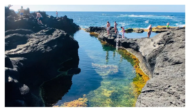Mosteiros Natural Pools, near Quinta do Sol Poente (Feteiras, São Miguel)