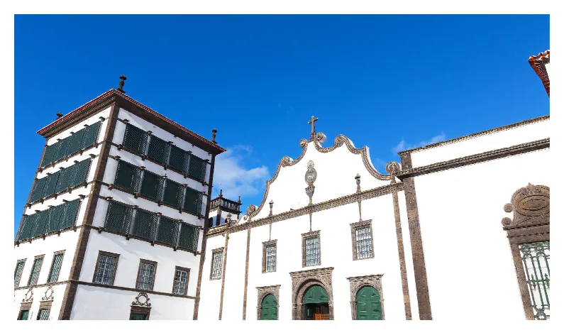 Sanctuary of Senhor Santo Cristo dos Milagres, near Quinta do Sol Poente (Feteiras, São Miguel)